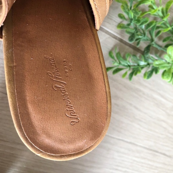 Universal Thread Sling Back Cut Out Ankle Booties - Picture 8 of 11